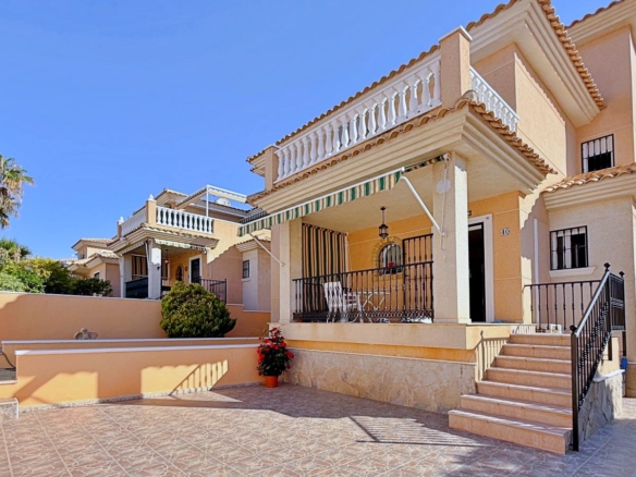 Villa in Orihuela – YC438434