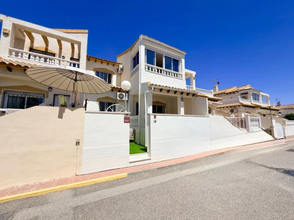 Town House in Orihuela Costa – YC475626