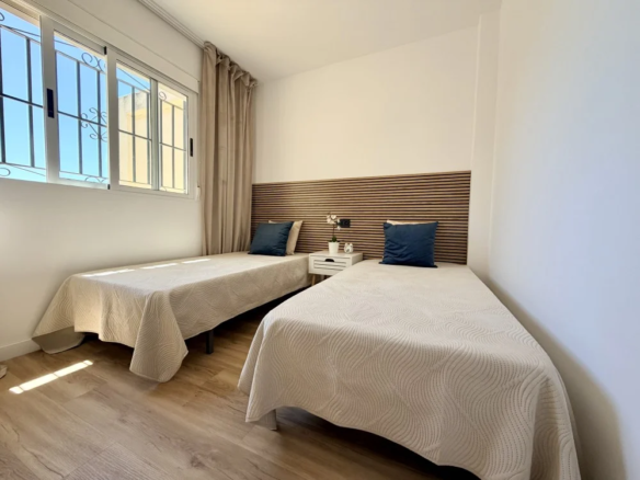 Town House in Orihuela Costa – YC475626