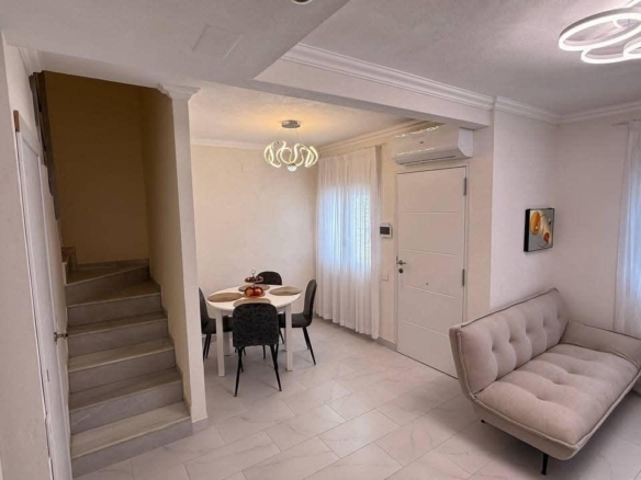 Town House in Torrevieja – YC439010