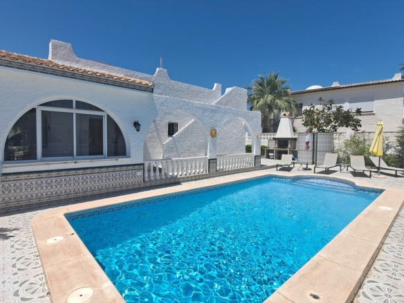Villa in Orihuela Costa – YC416532