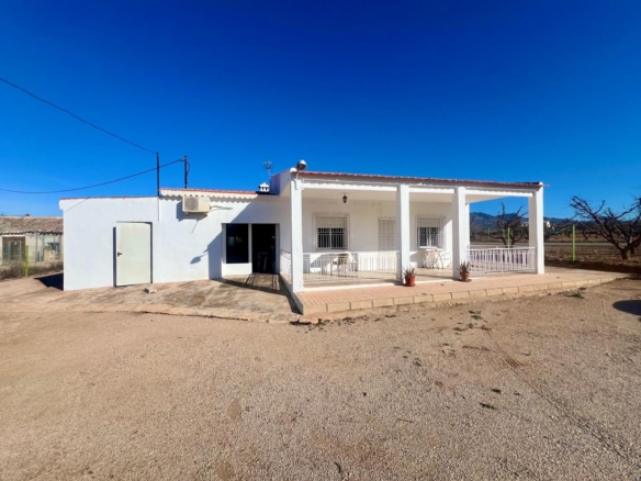 Country House in Las Encebras – YC442242