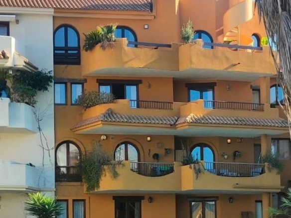 Apartment in Torrevieja – YC420769