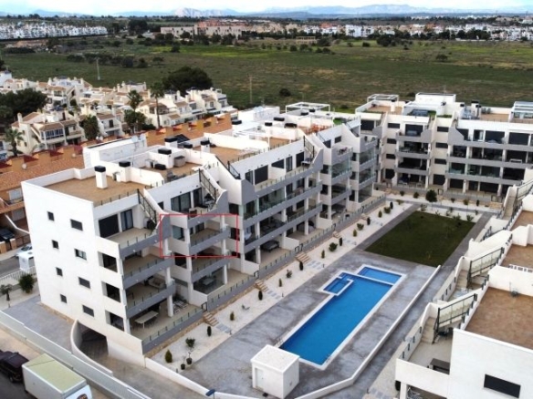 Apartment in Orihuela Costa – YC414573