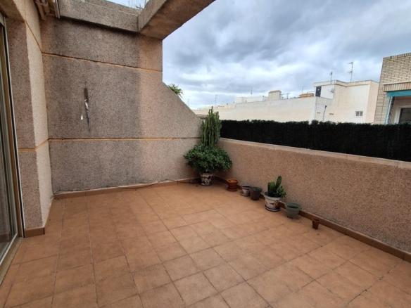 Penthouse in Torrevieja – YC415483