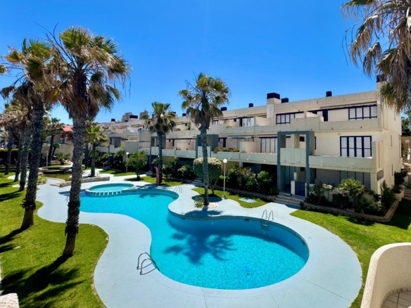 Apartment in Torrevieja – YC414903