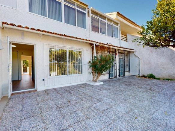 Bungalow in Orihuela Costa – YC414424