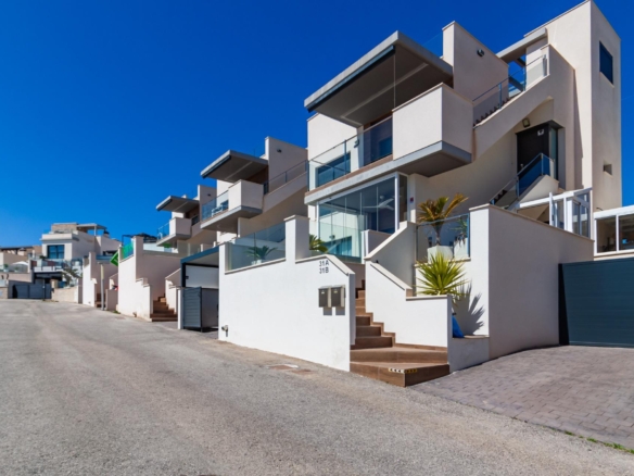 Apartment in San Miguel de Salinas – YC417517