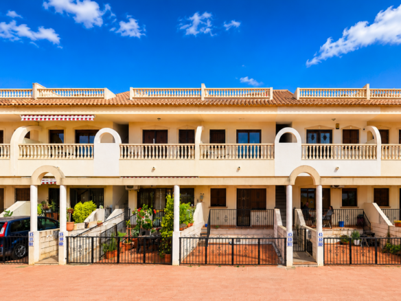 Duplex for sale in Daya Nueva