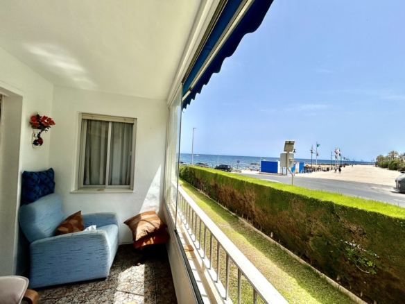 Apartment in Punta Prima – YC451536