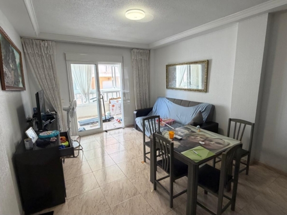 Apartment in Torrevieja – YC451765
