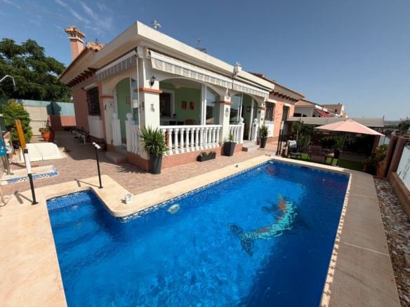 Villa in Los Montesinos – YC451826