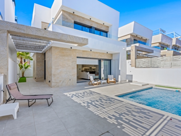 Villa in Orihuela Costa – YC418153