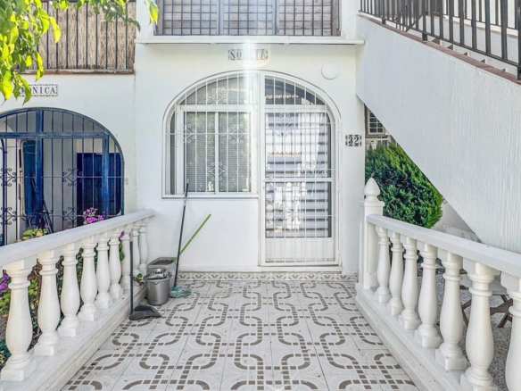 Bungalow in Torrevieja – YC438952