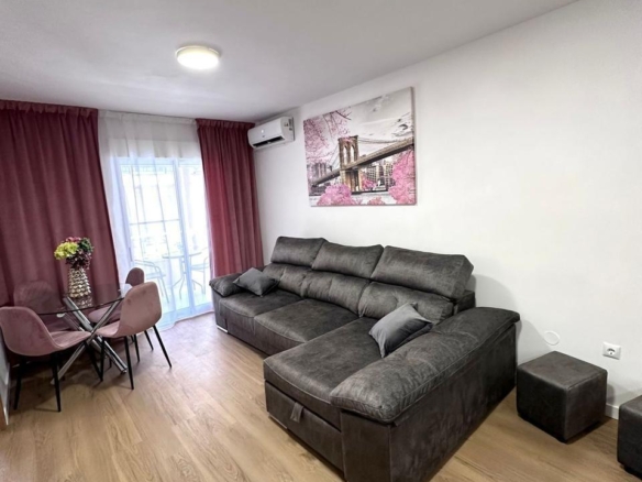 Apartment in Torrevieja – YC417592