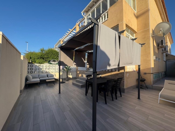 Apartment in Torrevieja – YC417663
