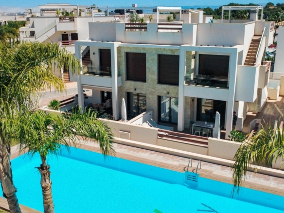 Apartment in Torrevieja – YC415150