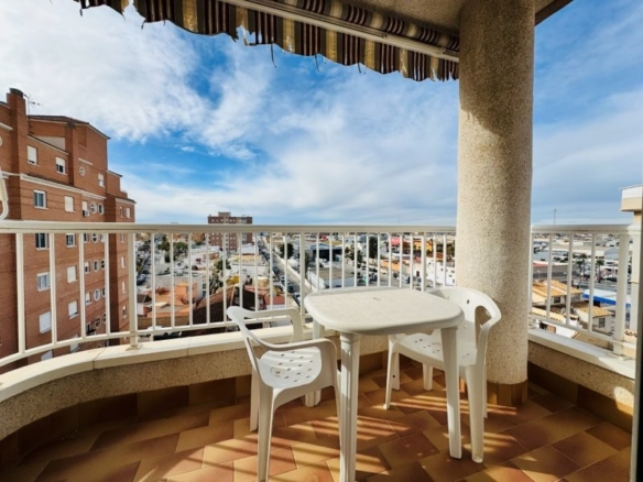Apartment in Torrevieja – YC416486