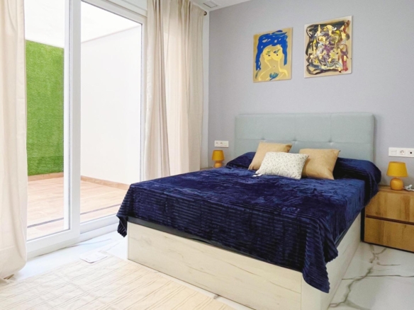 Apartment in Torrevieja – YC421315