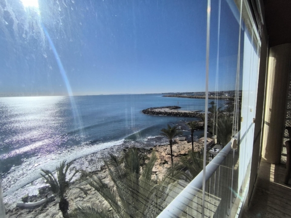 Apartment in Torrevieja – YC421429