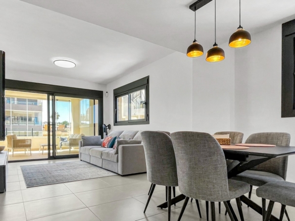 Apartment in Orihuela Costa – YC414551