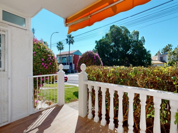 Bungalow in Orihuela Costa – YC414424