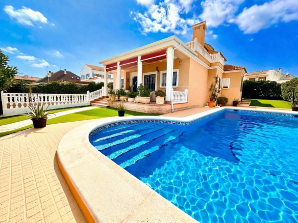 Villa in La Mata – YC419611