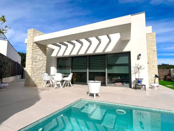 Villa in San Miguel de Salinas – YC420186