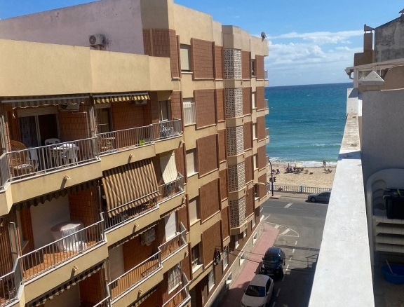 Penthouse in Playa De Los Locos – YC419101