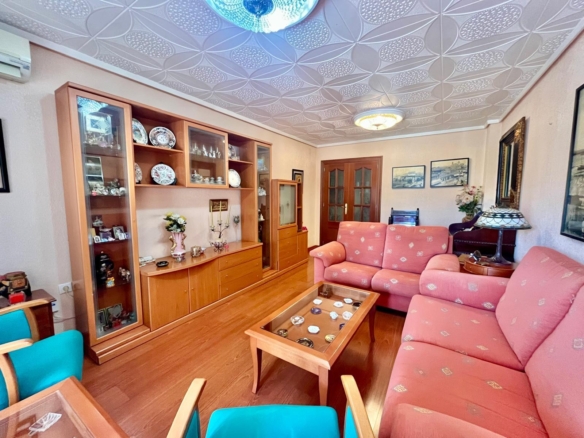 Apartment in Torrevieja – YC416149