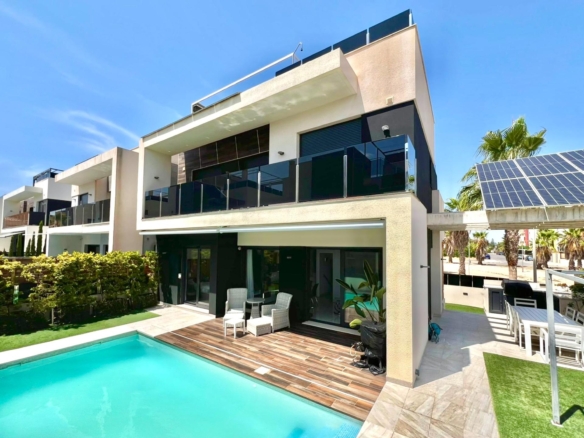 Villa in Orihuela Costa – YC414860