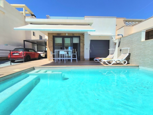Villa in San Miguel de Salinas – YC414848
