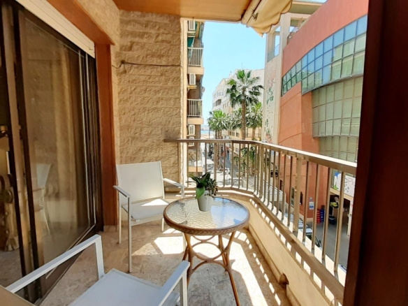Apartment in Torrevieja – YC415732