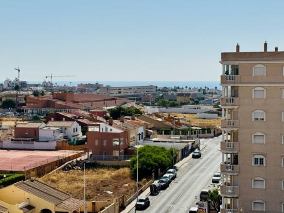 Apartment in Torrevieja – YC414675