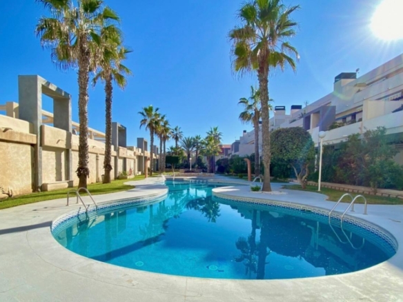 Apartment in Torrevieja – YC414903