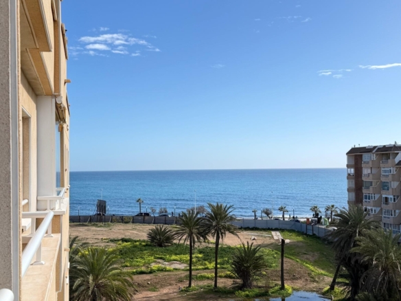 Apartment in Torrevieja – YC416486