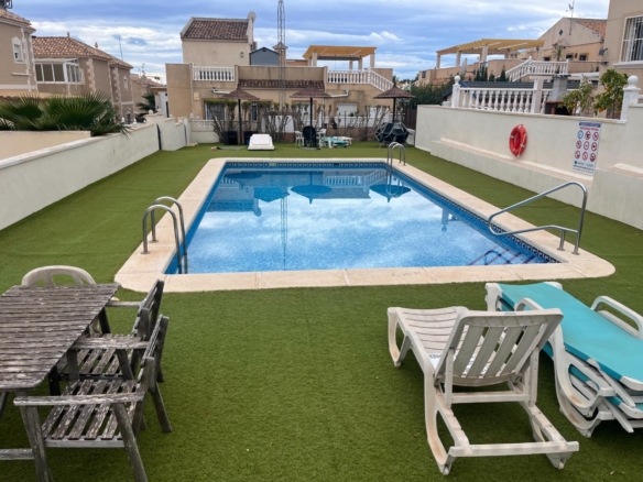 Duplex in San Miguel de Salinas – YC415376