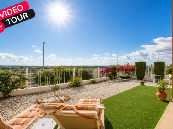 Apartment in Altaona Golf and Country Club – YC465928