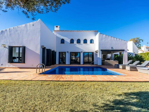 Villa in El Valle Golf Resort – YC465956