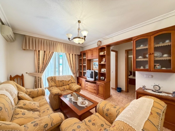Apartment in Torrevieja – YC466133