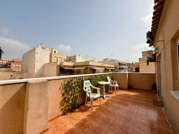 Penthouse in Torrevieja – YC466182