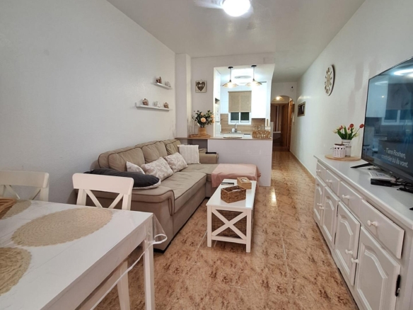Apartment in Torrevieja – YC466324