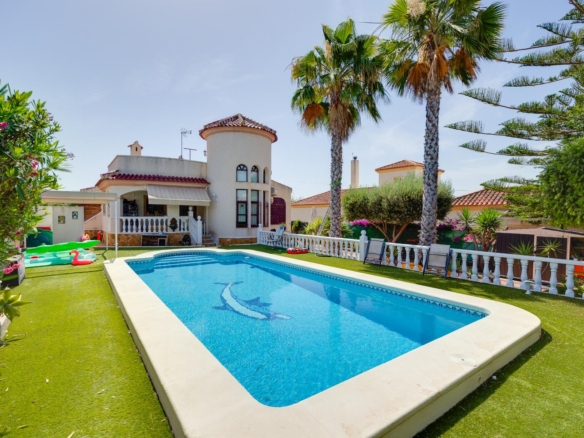 Villa in San Fulgencio – YC473565