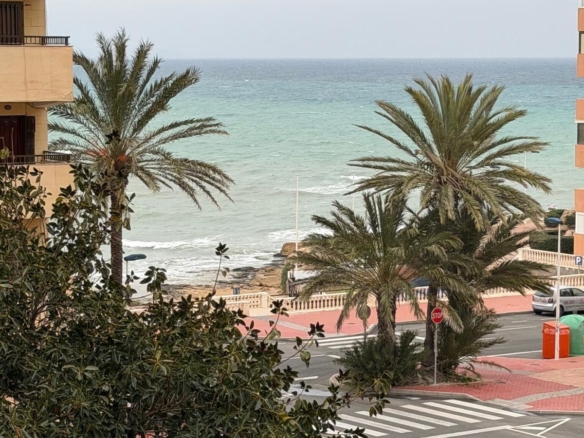 Apartment in Torrevieja – YC473683