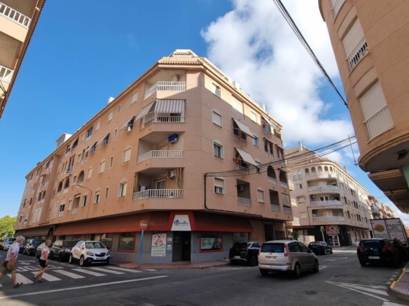 Apartment in Torrevieja – YC473740
