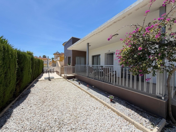 Villa in Ciudad Quesada – YC473959