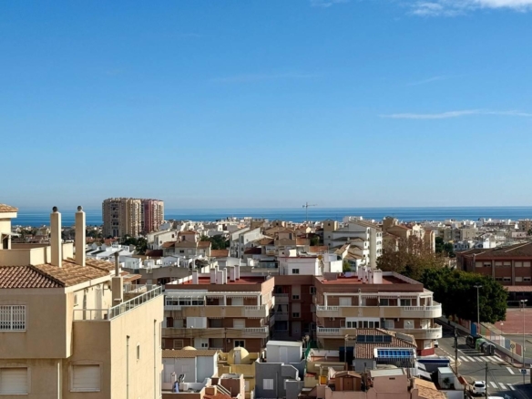 Penthouse in Torrevieja – YC474038