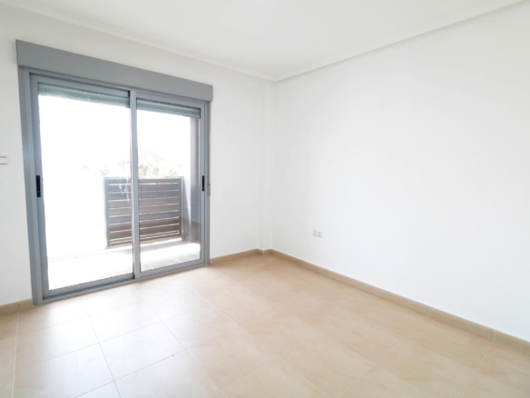 Apartment in Torrevieja – YC474300
