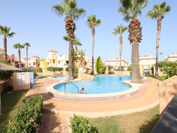 Bungalow in Torrevieja – YC474972