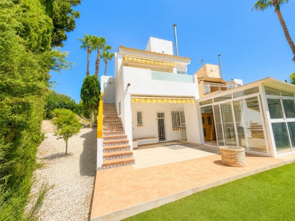 Villa in Villamartin – YC477791